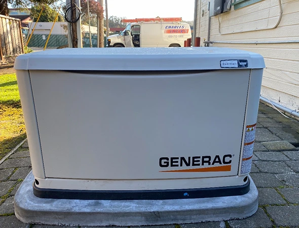 This high-quality Generac unit in Menlo Park is perfectly integrated with the home's solar power system.